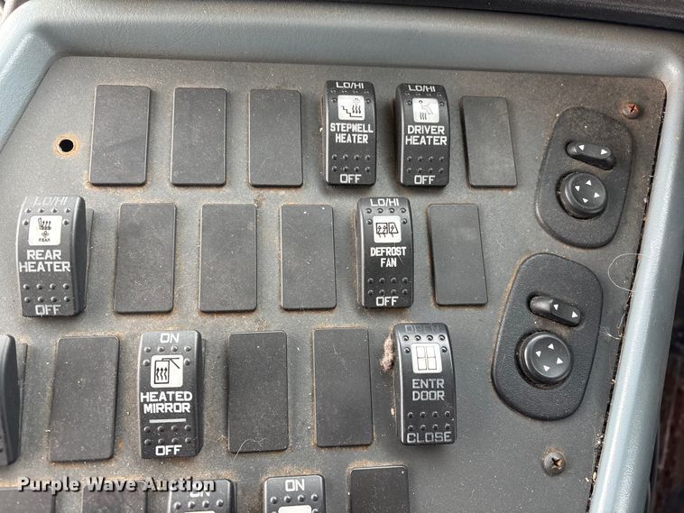 image for item DT6488 2012 IC Bus PB105 school bus