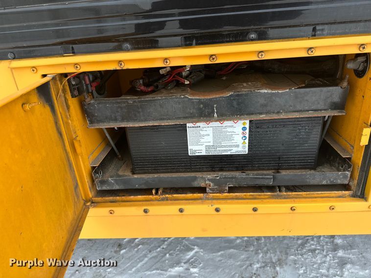 image for item DT6490 2012 IC PB105 school bus