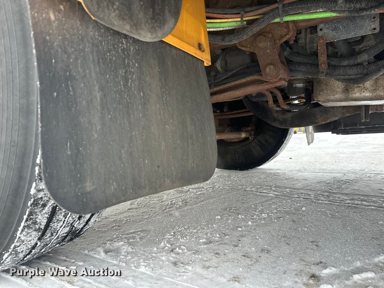 image for item DT6490 2012 IC PB105 school bus