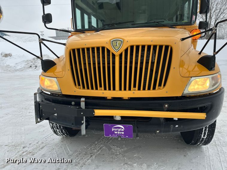 image for item DT6490 2012 IC PB105 school bus