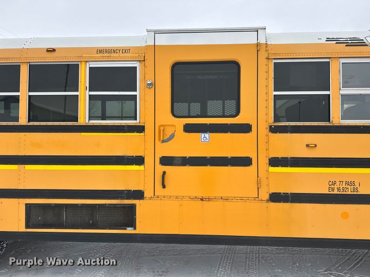 image for item DT6490 2012 IC PB105 school bus