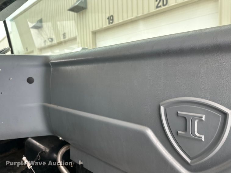 image for item DT6490 2012 IC PB105 school bus