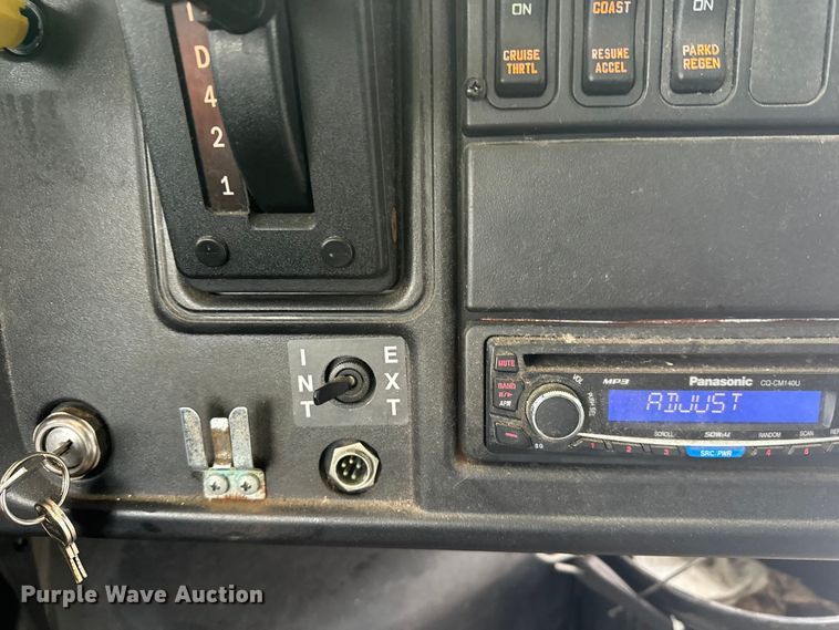 image for item DT6490 2012 IC PB105 school bus