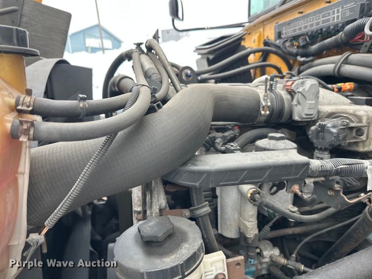 image for item DT6490 2012 IC PB105 school bus