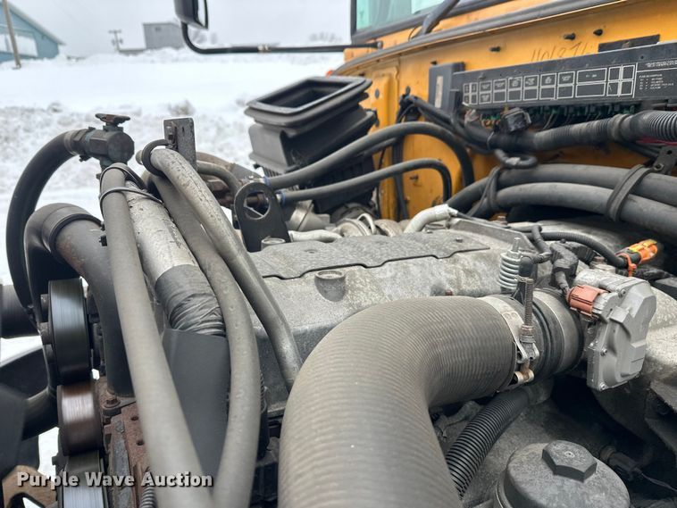 image for item DT6490 2012 IC PB105 school bus