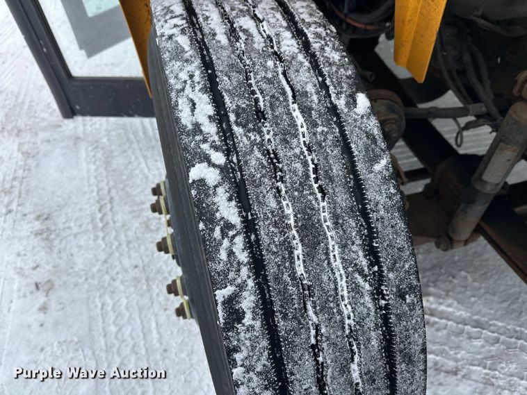 image for item DT6490 2012 IC PB105 school bus