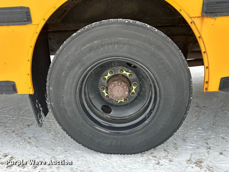 image for item DT6490 2012 IC PB105 school bus