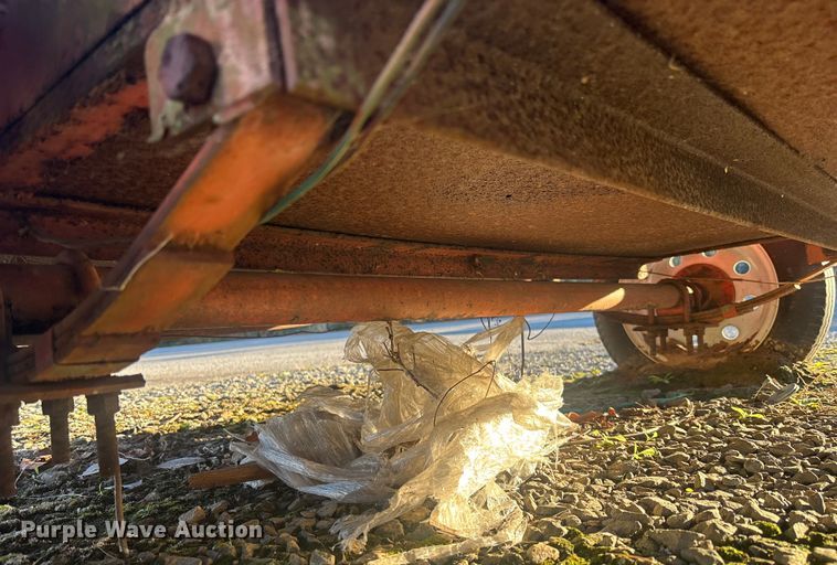 image for item DU0271 1996 Utility trailer