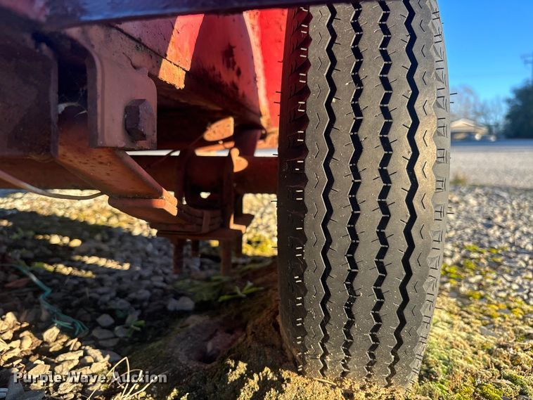 image for item DU0271 1996 Utility trailer