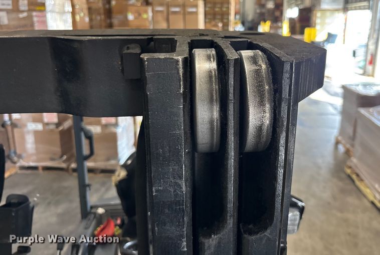 image for item DU0336 2015 Toyota 8FBE18U forklift