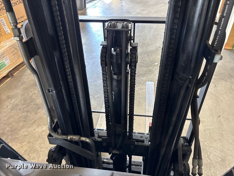 image for item DU0336 2015 Toyota 8FBE18U forklift