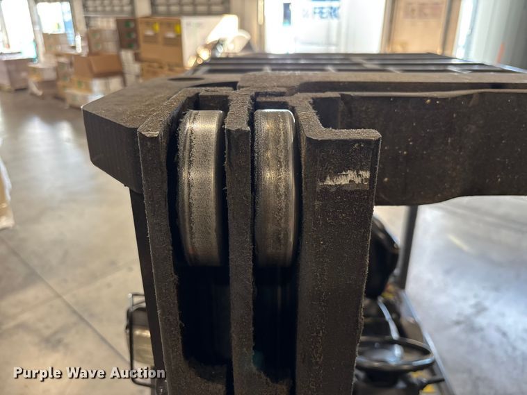 image for item DU0337 2015 Toyota 8FBE18U forklift