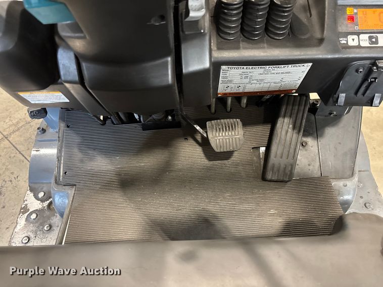 image for item DU0337 2015 Toyota 8FBE18U forklift