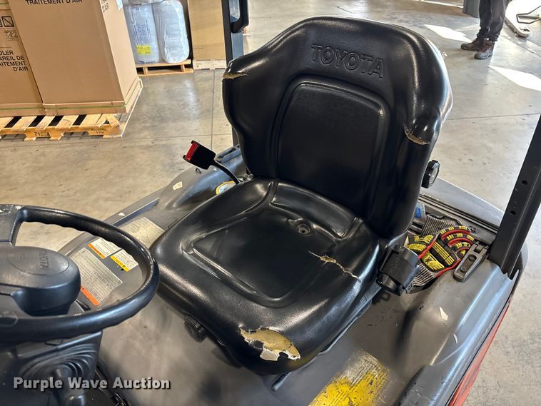 image for item DU0337 2015 Toyota 8FBE18U forklift