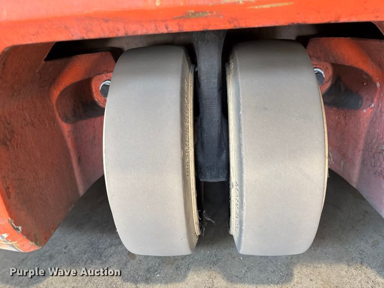 image for item DU0337 2015 Toyota 8FBE18U forklift