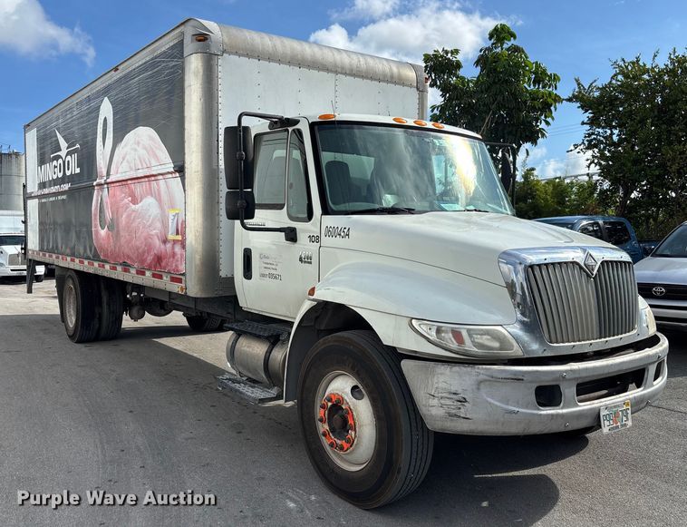 image for item DU0338 2006 International 4300 box truck