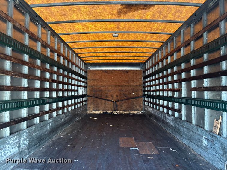 image for item DU0338 2006 International 4300 box truck