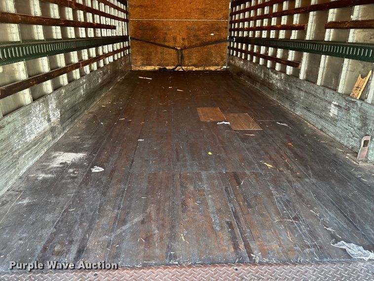 image for item DU0338 2006 International 4300 box truck