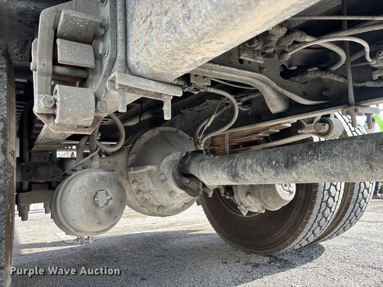 image for item DU0338 2006 International 4300 box truck