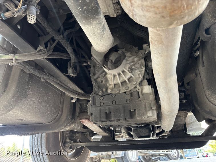 image for item DU0338 2006 International 4300 box truck