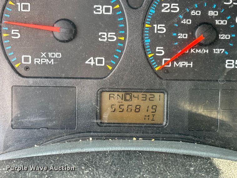 image for item DU0338 2006 International 4300 box truck