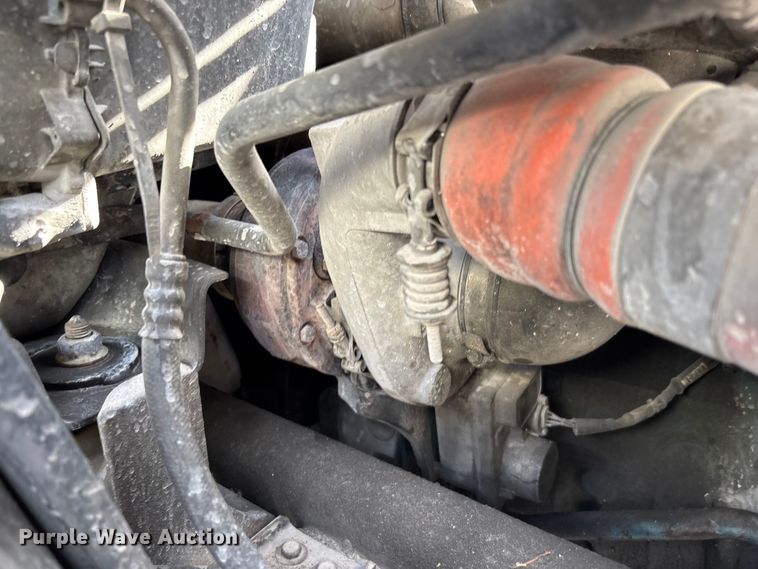 image for item DU0338 2006 International 4300 box truck