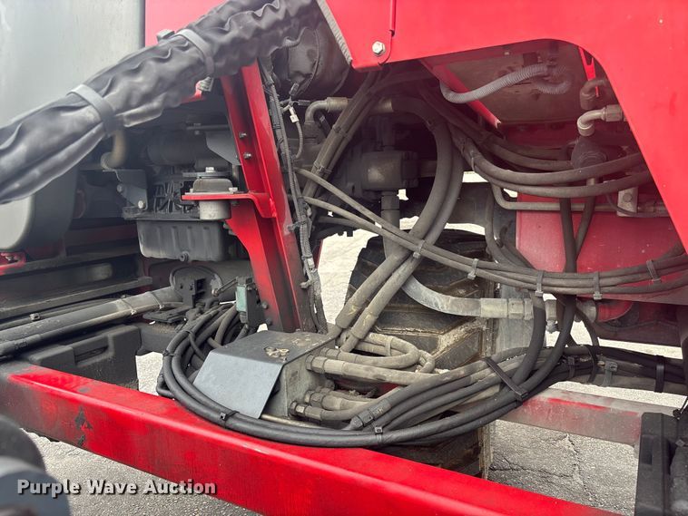 image for item DU0339 2017 Moffett M8 55.4 forklift