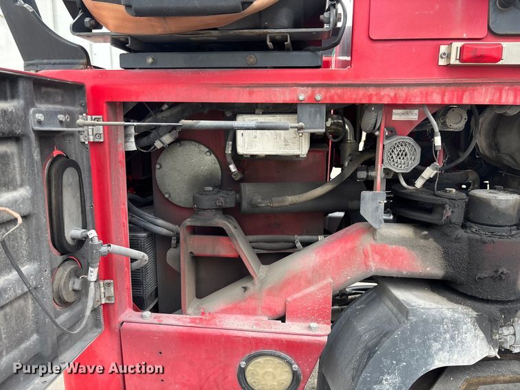 image for item DU0339 2017 Moffett M8 55.4 forklift