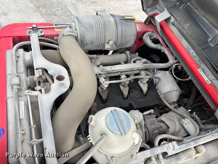 image for item DU0339 2017 Moffett M8 55.4 forklift