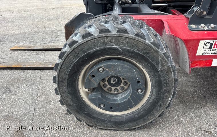 image for item DU0339 2017 Moffett M8 55.4 forklift