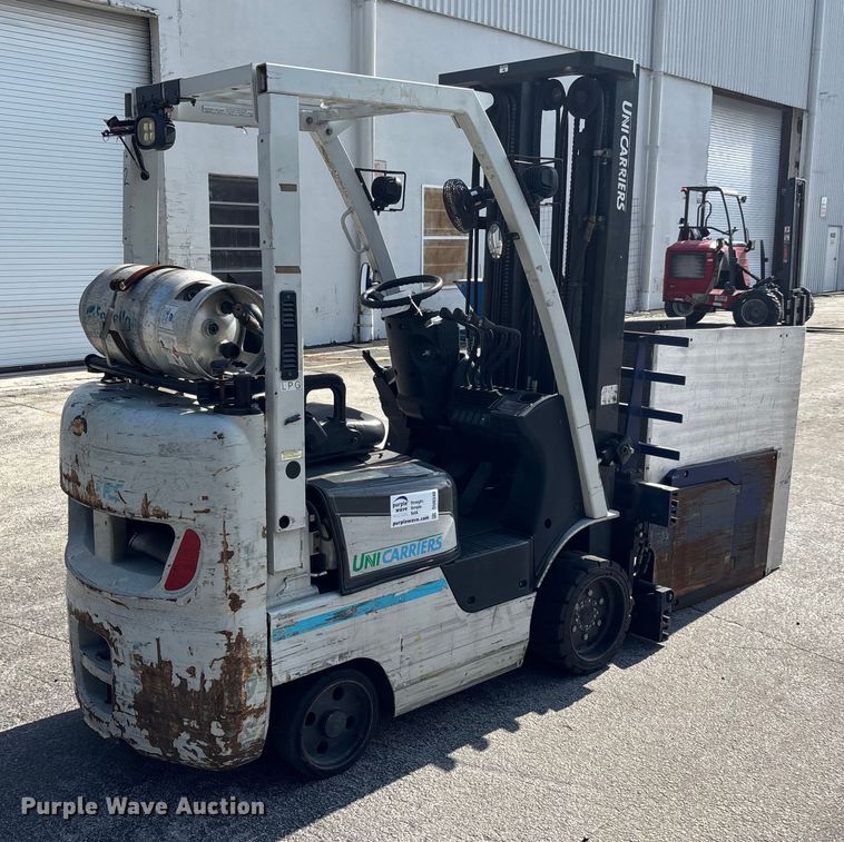 image for item DU0340 2018 UniCarriers CFS40 forklift