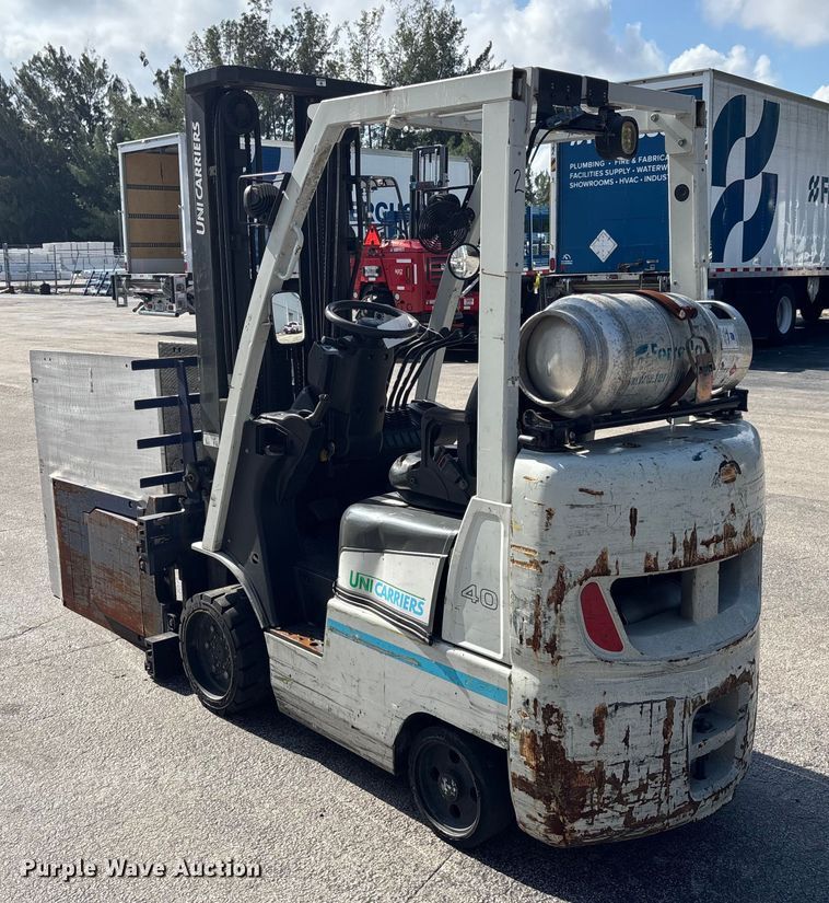 image for item DU0340 2018 UniCarriers CFS40 forklift