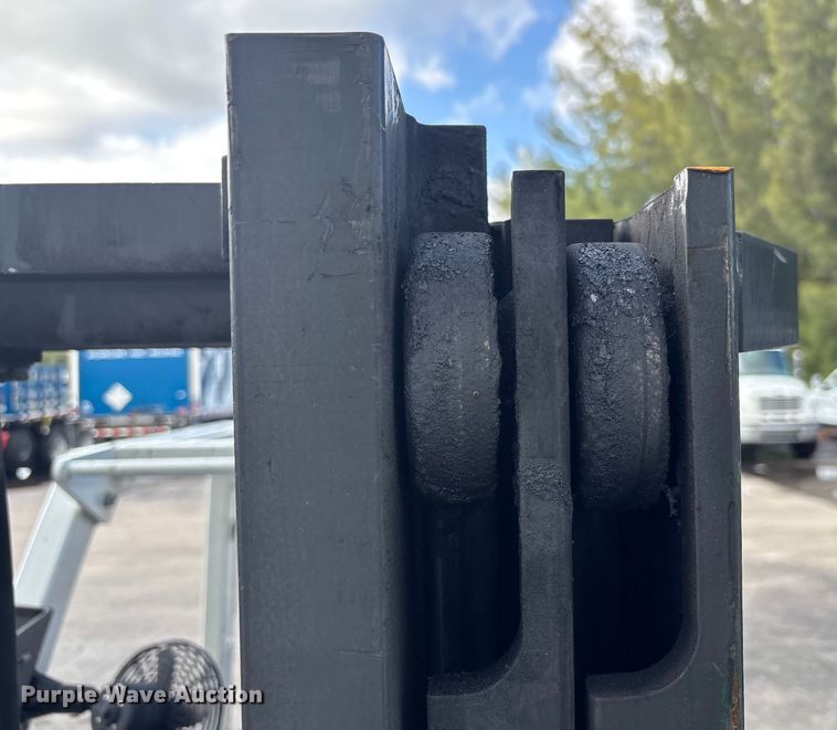 image for item DU0340 2018 UniCarriers CFS40 forklift