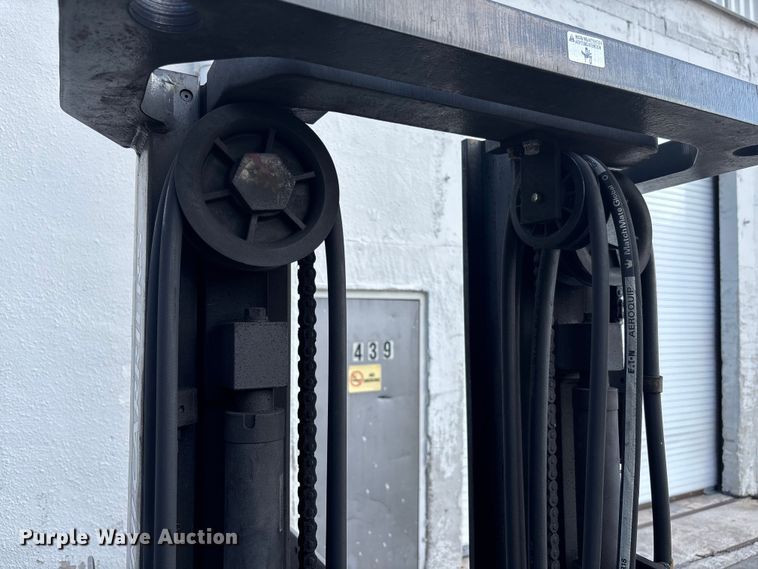 image for item DU0340 2018 UniCarriers CFS40 forklift