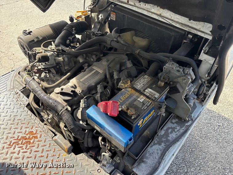 image for item DU0340 2018 UniCarriers CFS40 forklift