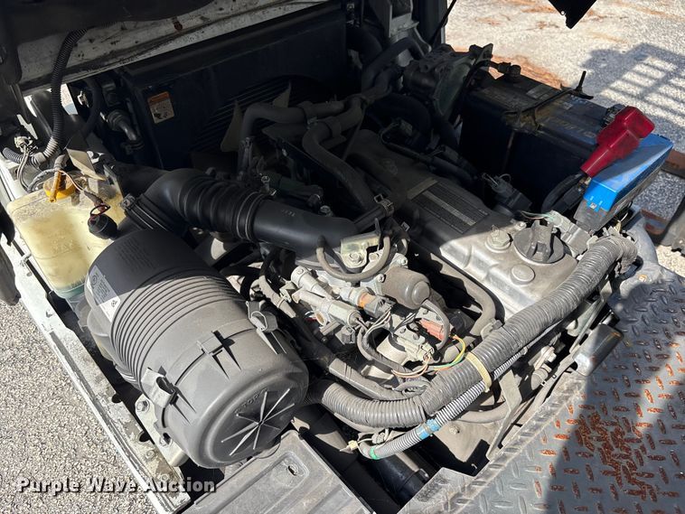 image for item DU0340 2018 UniCarriers CFS40 forklift