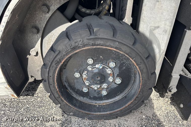 image for item DU0340 2018 UniCarriers CFS40 forklift