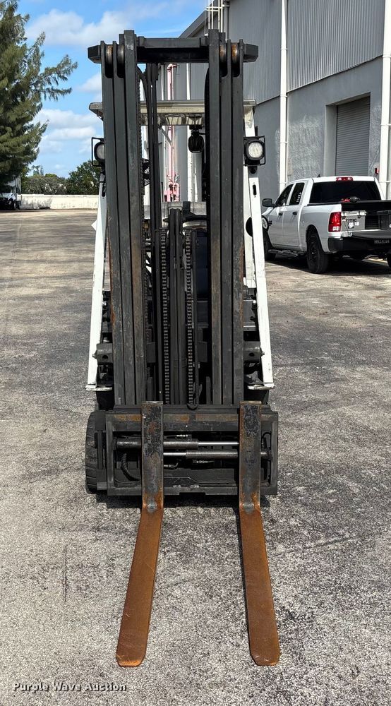 image for item DU0341 2018 UniCarriers CFS40 forklift