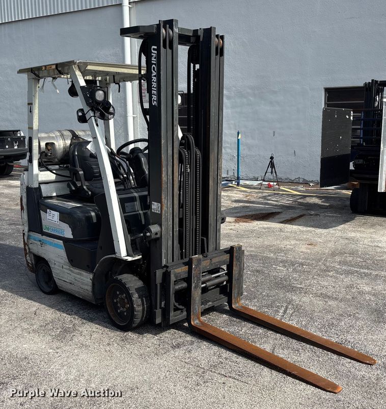 image for item DU0341 2018 UniCarriers CFS40 forklift