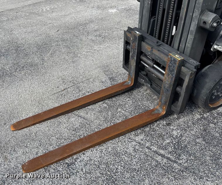 image for item DU0341 2018 UniCarriers CFS40 forklift