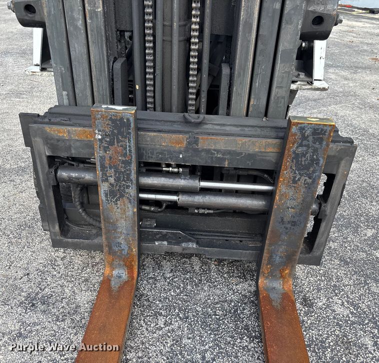 image for item DU0341 2018 UniCarriers CFS40 forklift