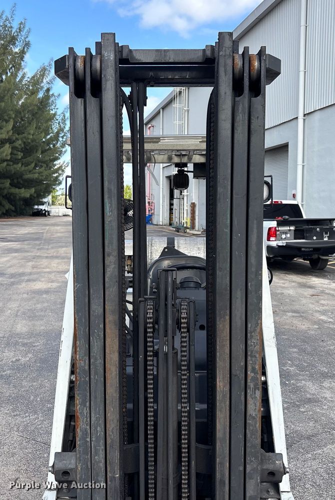 image for item DU0341 2018 UniCarriers CFS40 forklift