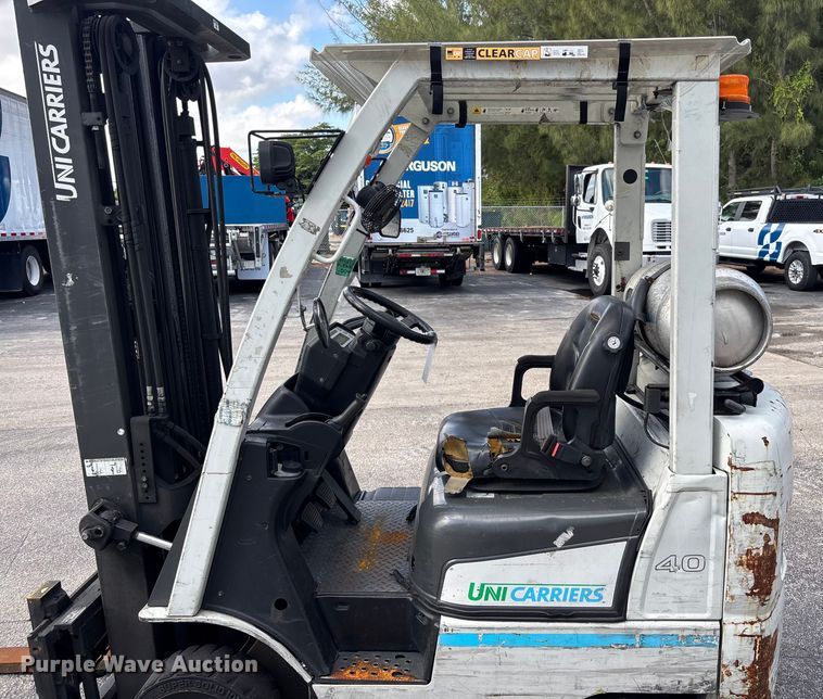 image for item DU0341 2018 UniCarriers CFS40 forklift