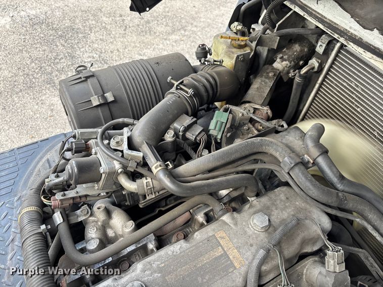 image for item DU0341 2018 UniCarriers CFS40 forklift