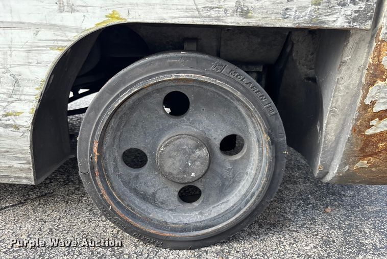 image for item DU0341 2018 UniCarriers CFS40 forklift