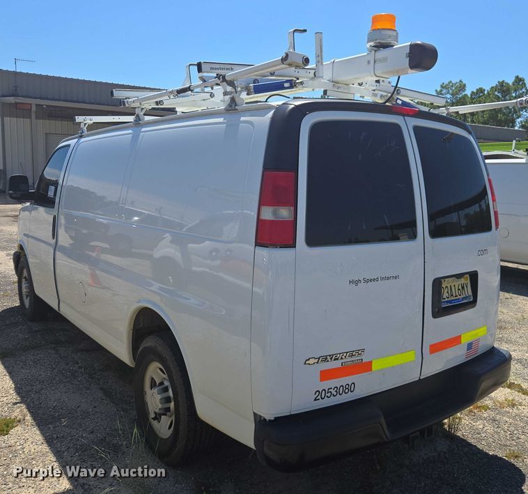 image for item DU2510 2015 Chevrolet Express 2500 van