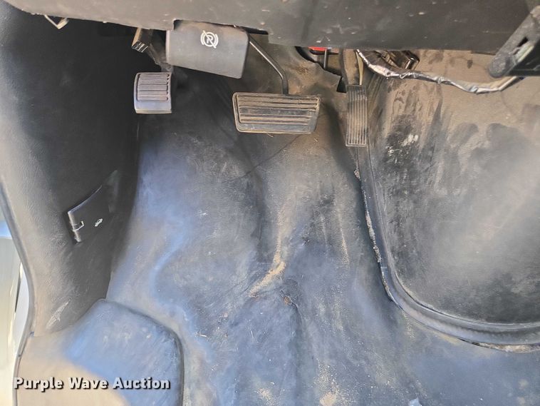 image for item DU2510 2015 Chevrolet Express 2500 van