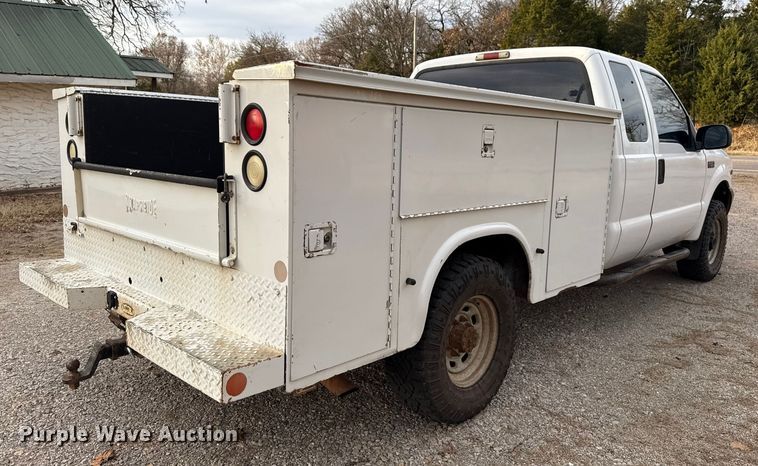 image for item DW5203 2001 Ford F250 Super Duty SuperCab utility bed pickup truck