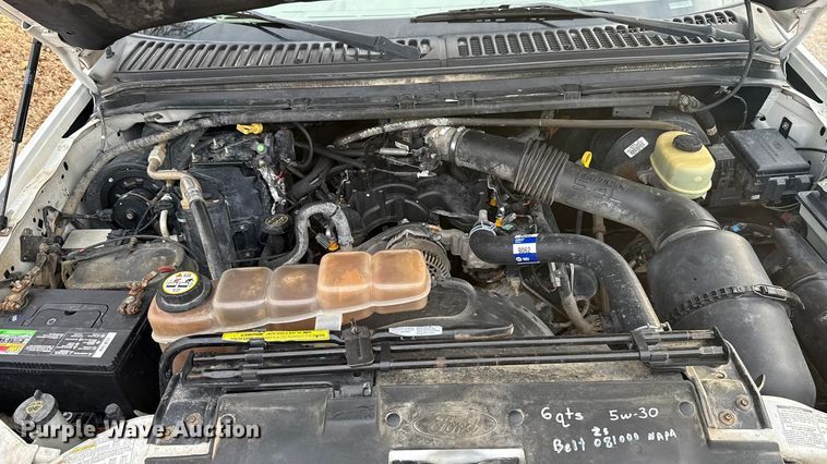 image for item DW5203 2001 Ford F250 Super Duty SuperCab utility bed pickup truck