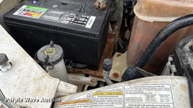 image for item DW5203 2001 Ford F250 Super Duty SuperCab utility bed pickup truck